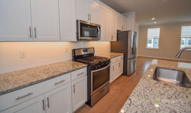 Building Photo - 32 Jessop Ln
