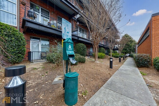 Building Photo - 5200 Peachtree Rd
