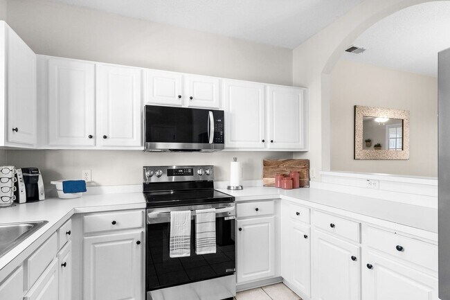 Building Photo - Golf Paradise