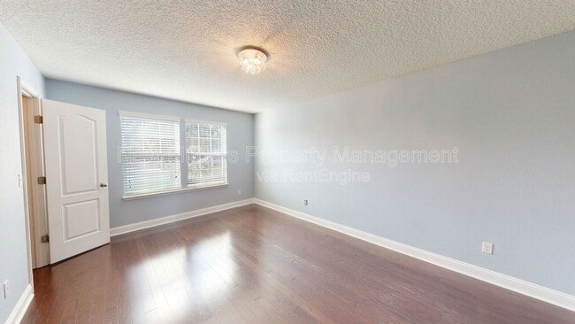 Building Photo - 2588 Cody Dr