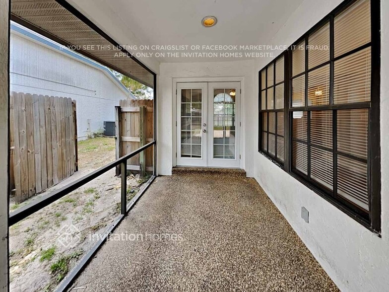 Building Photo - 64 Lake Daisy Blvd