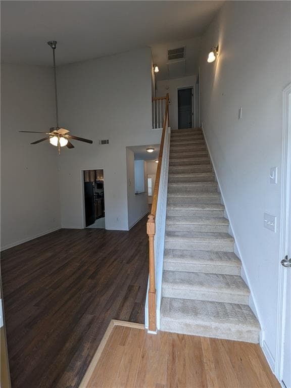 Building Photo - 65 Oakmont Dr