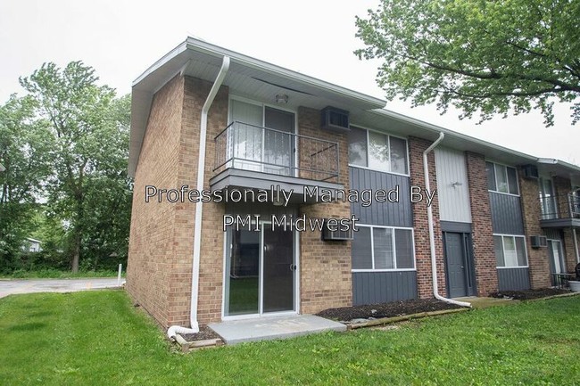 Primary Photo - 2400 E Baxter Rd