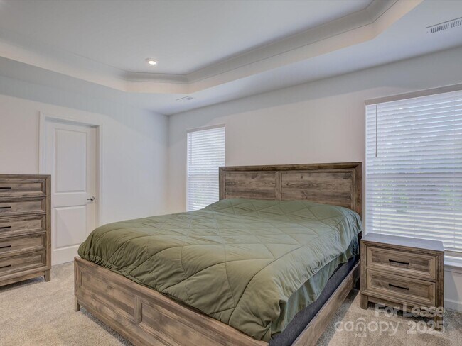 Building Photo - 13124 Rover St