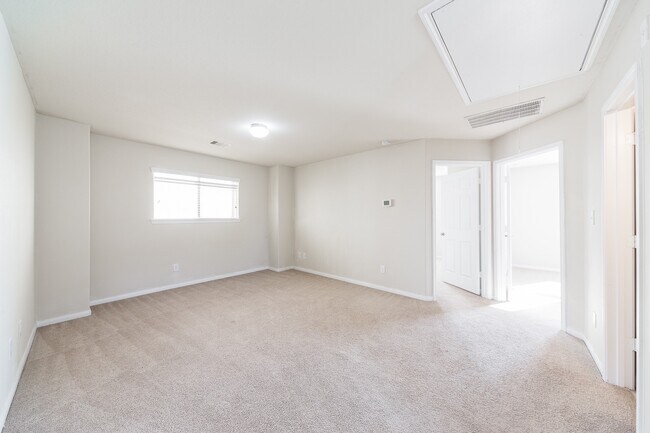 Building Photo - 7239 Autumn Sun Dr