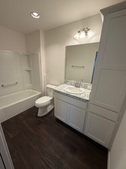 Building Photo - 2012 Cerny Ct