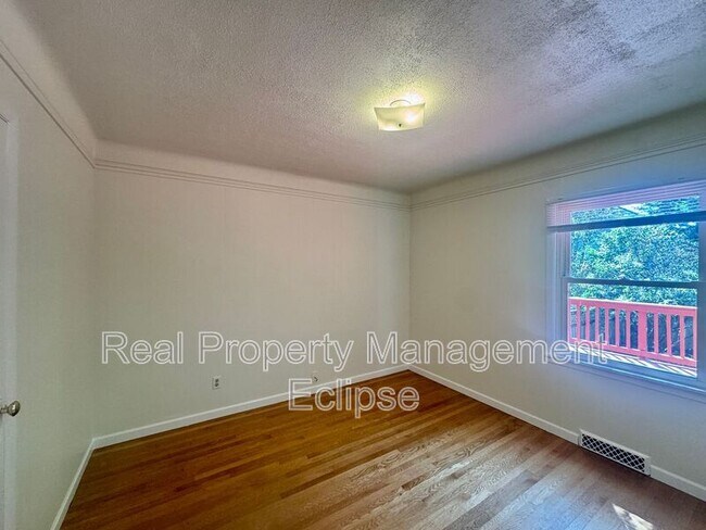 Building Photo - 843 NW 63rd St