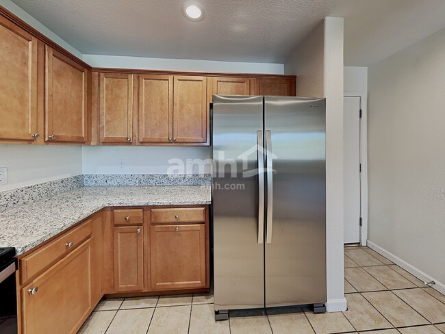 Building Photo - 10553 E Singing Canyon Dr