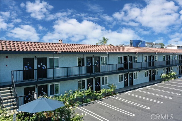 Building Photo - 1404 Pacific Coast Hwy