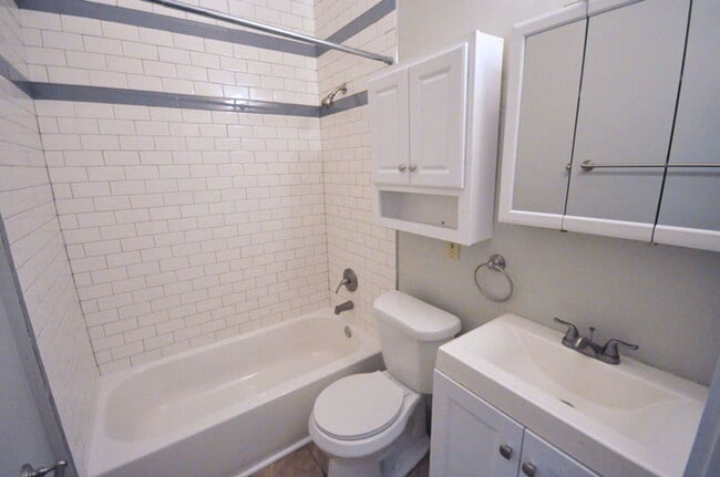 Building Photo - 1518 Worthington St