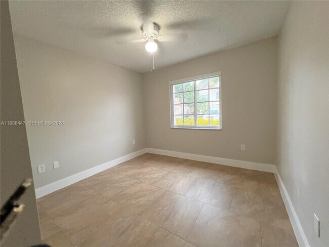 Building Photo - 14136 SW 149th Pl