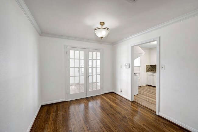 Building Photo - 1823 Angeline St