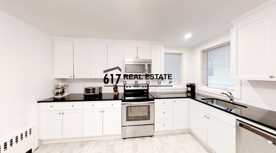 Building Photo - 39 St Paul St