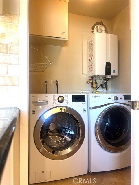 Building Photo - 5052 Hampton Ct