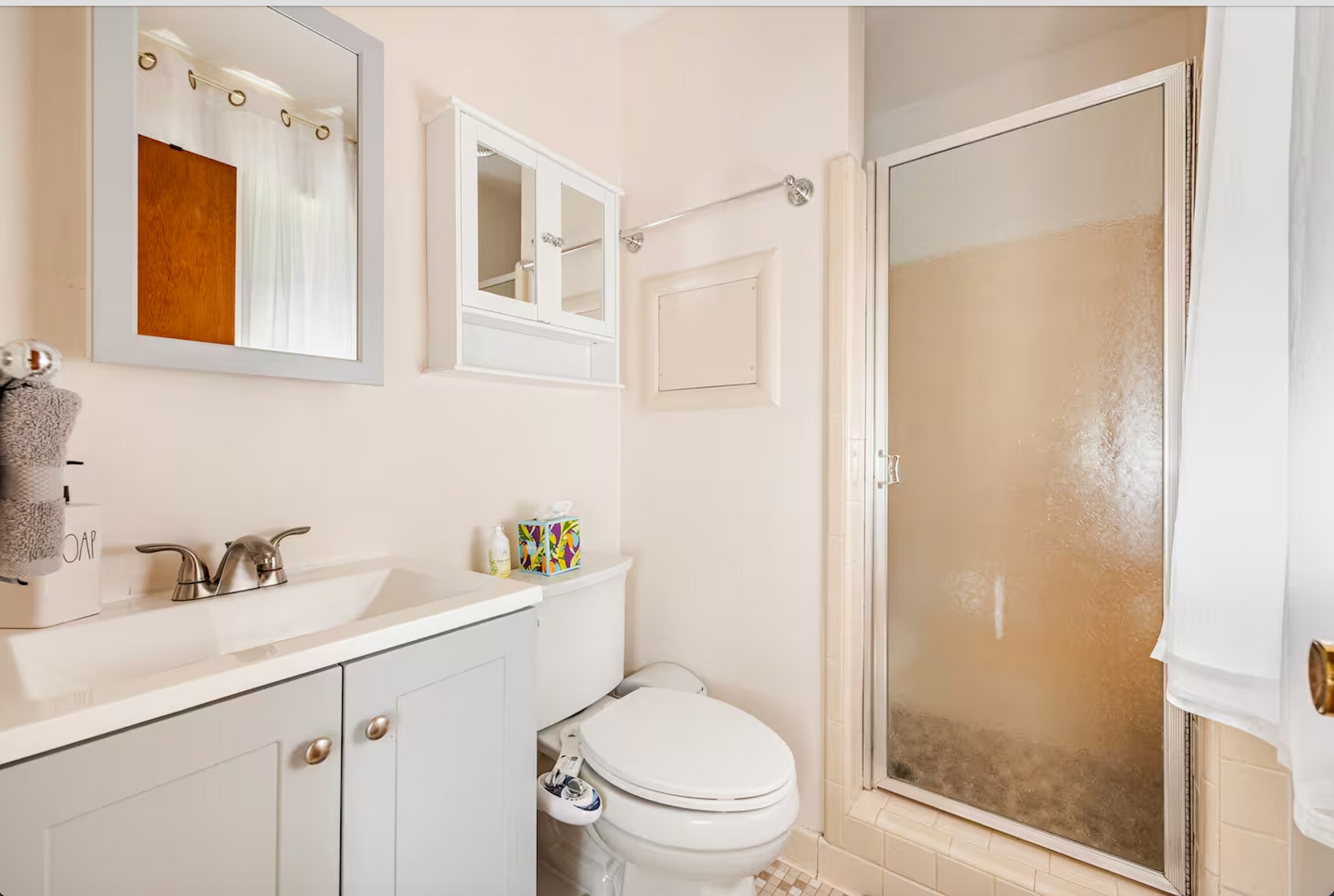 Building Photo - 7527 Fairwood Ln