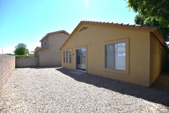Building Photo - Mesa Gem in a Gated Community
