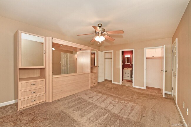 Building Photo - 171 Fairview Cir