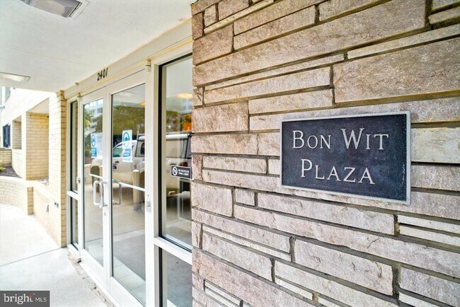 Building Photo - 2401 H St NW