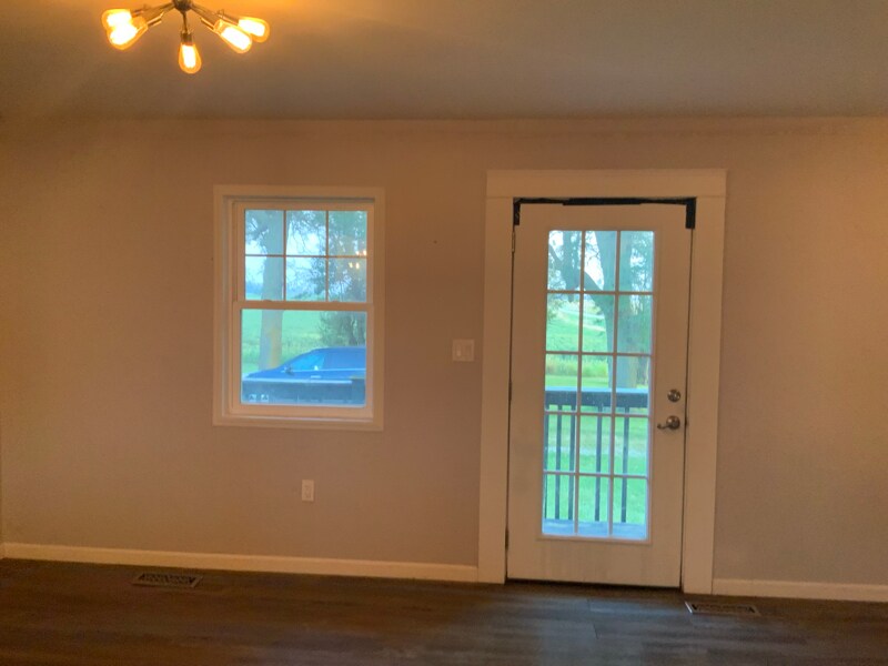 Building Photo - 1900 Van Meter Ave