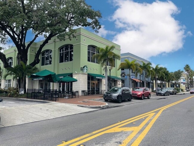 Building Photo - 1916 S Habana Ave