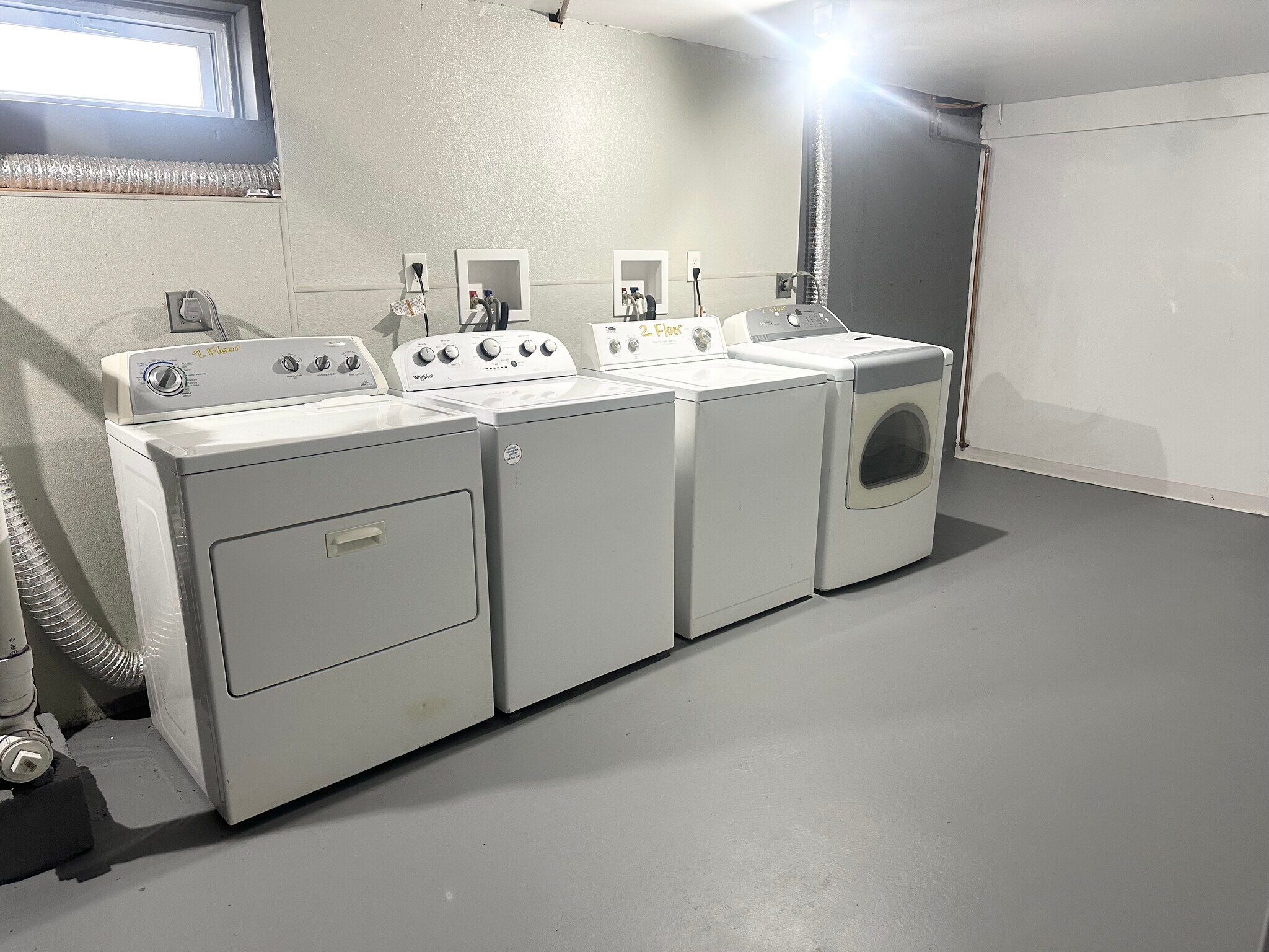 Building Photo - 317 Alexander Ave