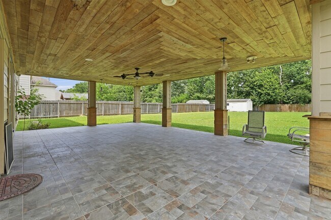 Building Photo - 22914 Breton Point Dr