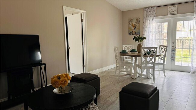 Building Photo - 376 Providence Blvd