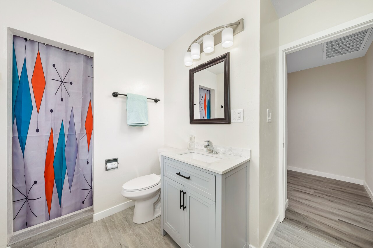 Building Photo - 5737 Dorothy Dr