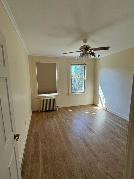 Building Photo - 5938 Phillips Ave