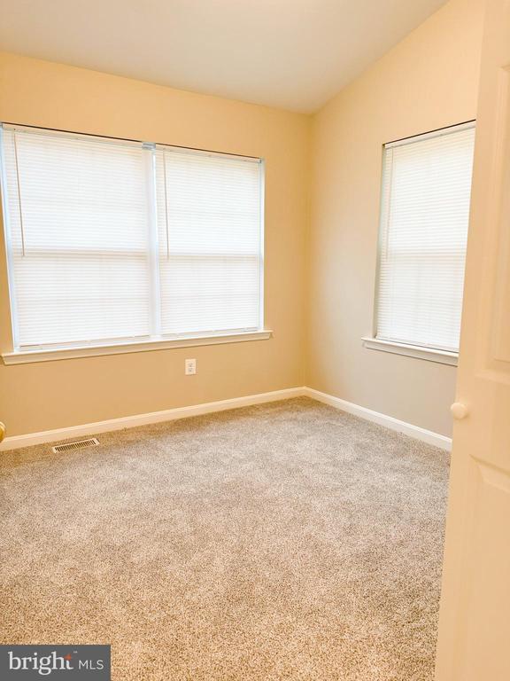 Building Photo - 15301 Waters Edge Ct