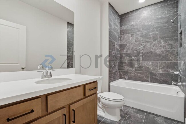 Building Photo - 6510 Wallace Farms Dr