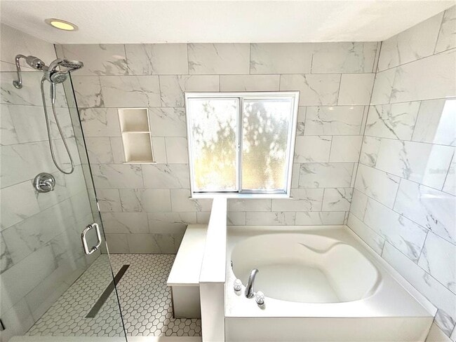 Building Photo - 10812 Tilston Point