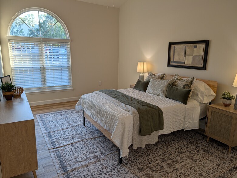 Building Photo - 9902 Grapewood Ct