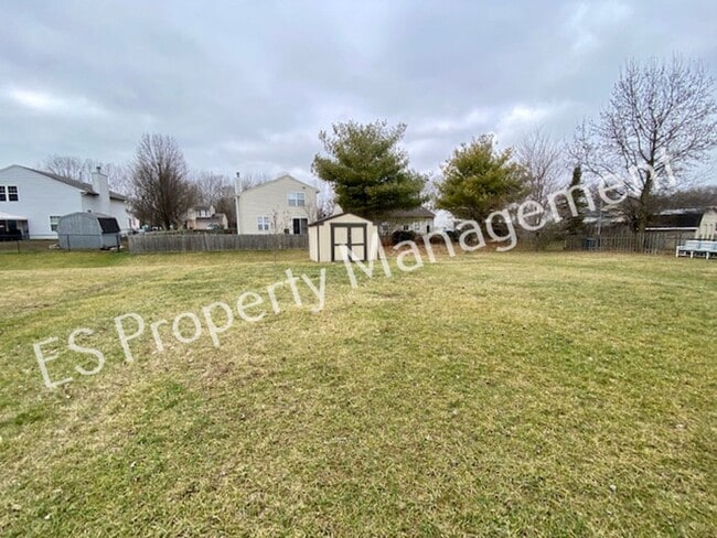 Building Photo - Stunning 3 Bedroom 2 Bath in SouthWest River Run Neighborhood!