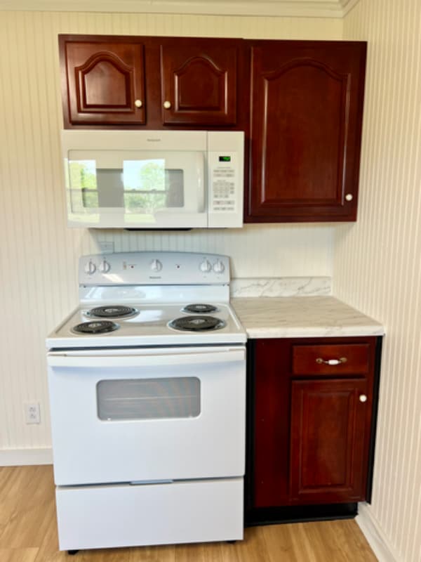 Building Photo - 1036 Blue Springs Rd