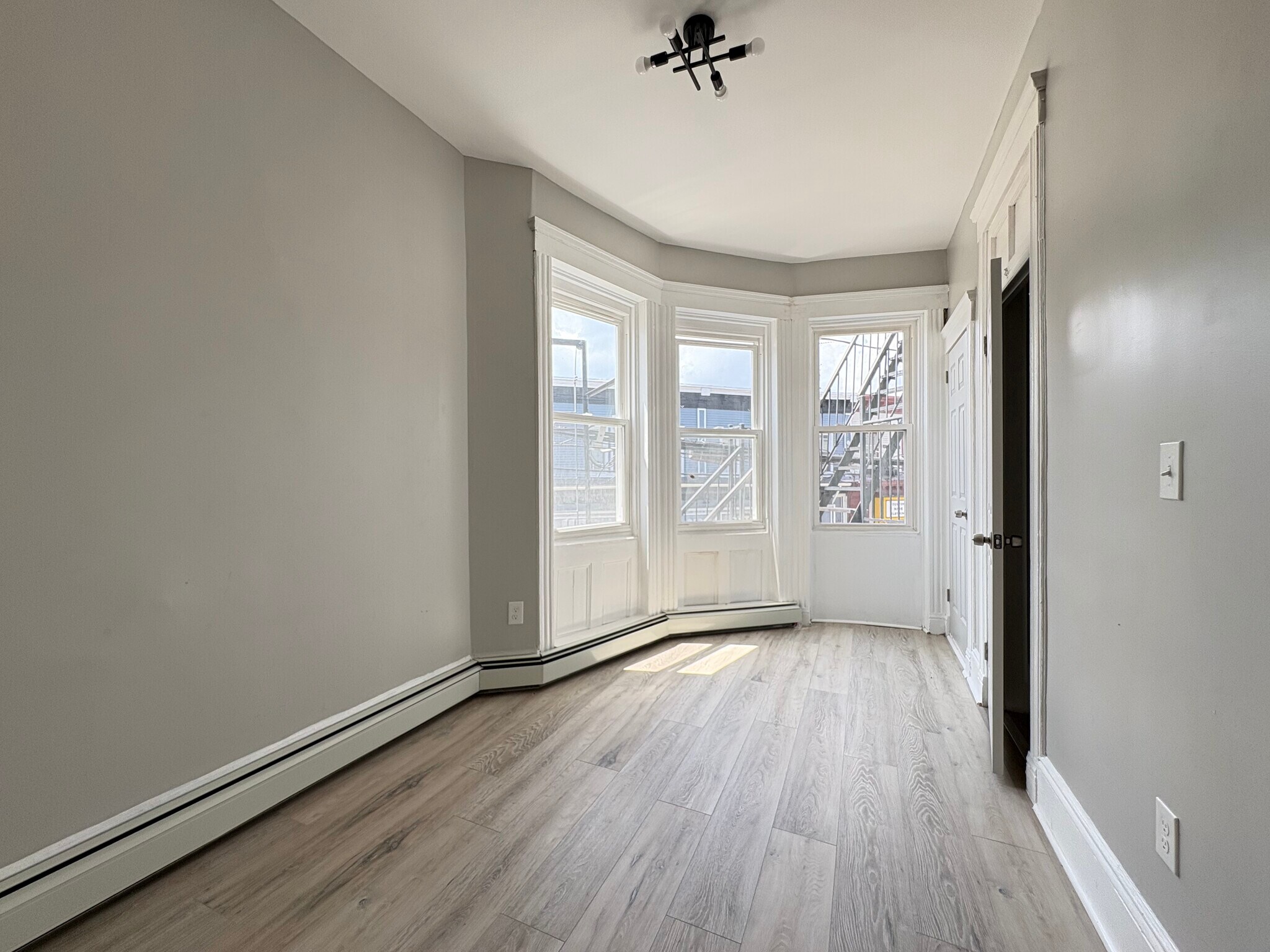 Unit 3 - 224 Old Bergen Rd
