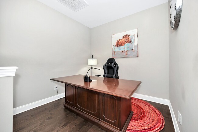 Building Photo - Fully Furnished 3 Bedroom Home Near Toyota Field & Redstone Arsenal