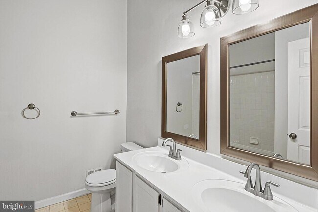 Building Photo - 7951 Brightmeadow Ct