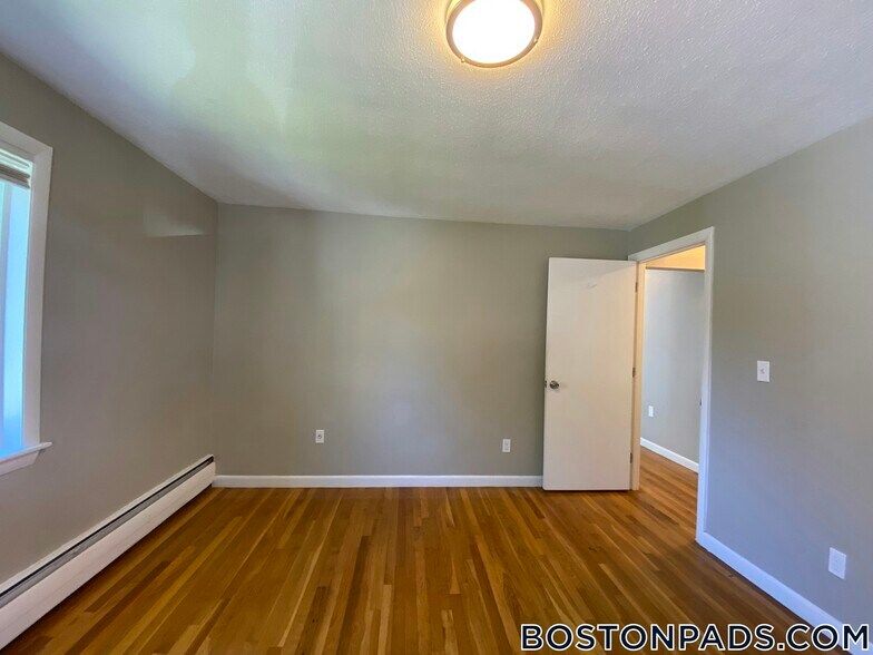 Building Photo - 50 Evergreen St