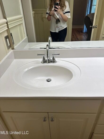 Building Photo - 3564 Cowan Pl