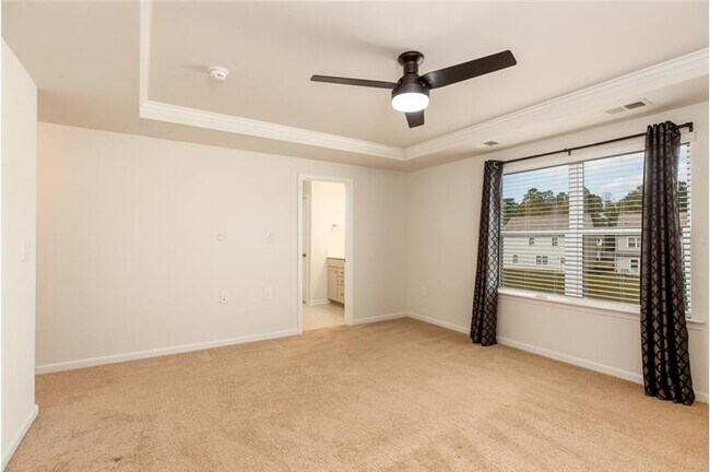Building Photo - 5700 Redgum Dr