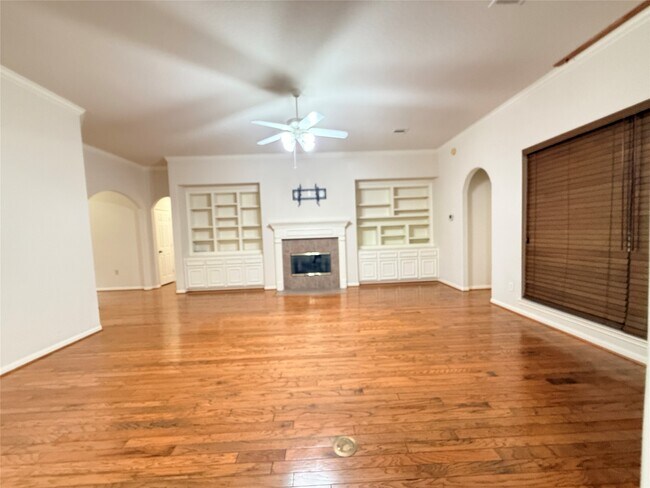 Building Photo - 17523 Laguna Trail Dr