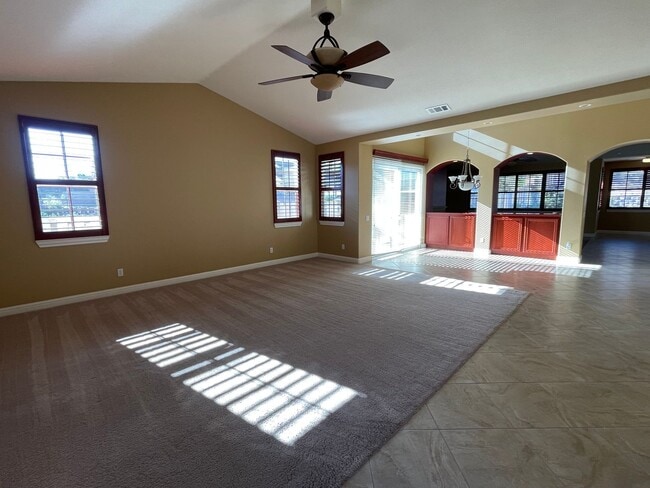 Building Photo - Single Story Large Four Bedroom Home in the Bluffs