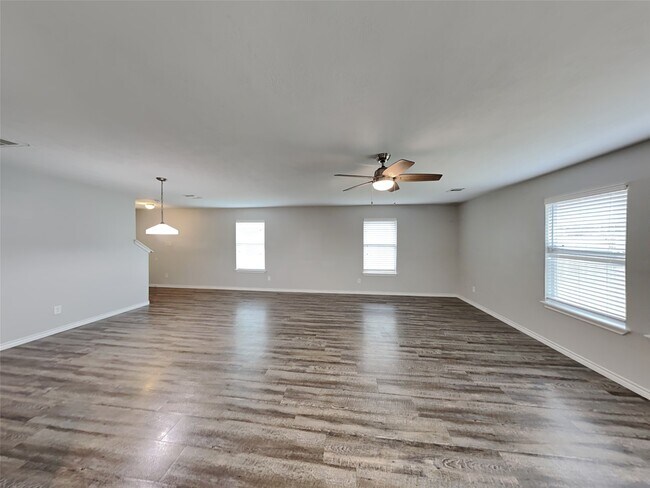 Building Photo - 13323 Ambrosa Dr