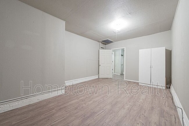Building Photo - 1332 SW 63rd St