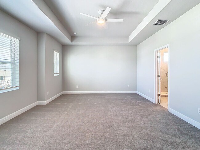 Building Photo - Wesley Chapel, Florida Executive home