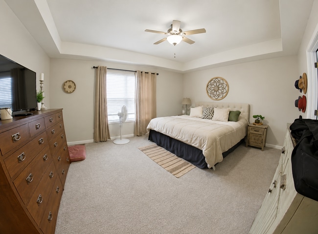 Building Photo - 3D Tour Available-HUGE Bedrooms + 2-Car Garage + Pet Friendly + Washer and Dryer Included! Availa...