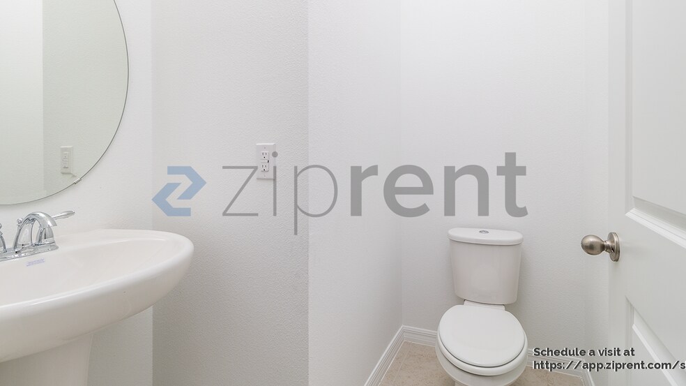 Building Photo - 17568 Northlake Grv Dr