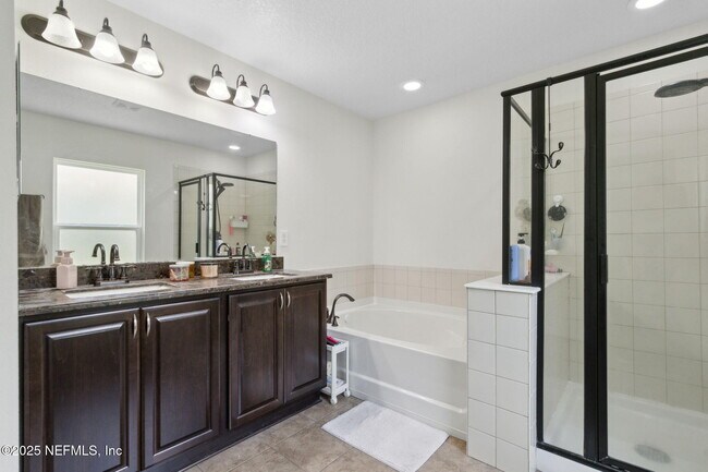 Building Photo - 9502 Abby Glen Cir