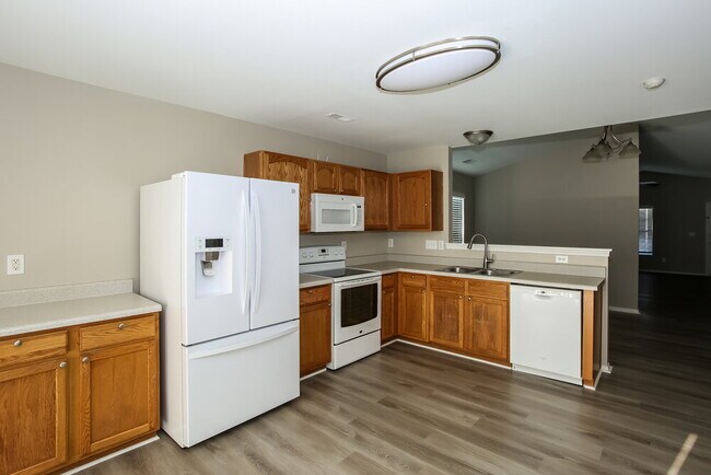 Building Photo - 1616 Poplar Shadow Dr